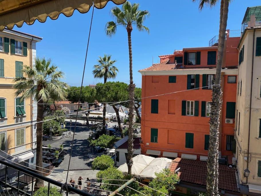 Appartamento Incantevole In Piazza Bresca, San Remo Extérieur photo